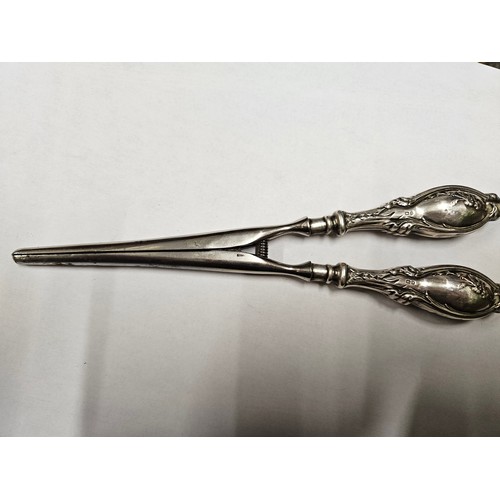 626 - 925 Silver Glove Stretchers 1910 by Crisford and Norris Ltd