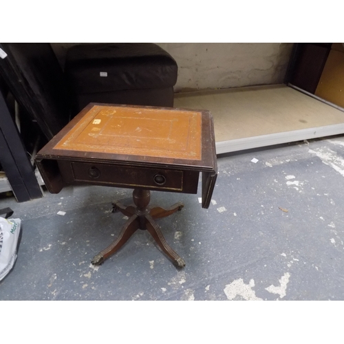 238 - Vintage Sidetable