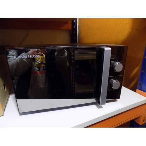 231 - Russell Hobbs Microwave