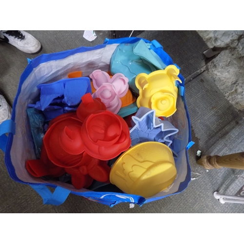 317 - large Bag of Cake and Jelly Moulds