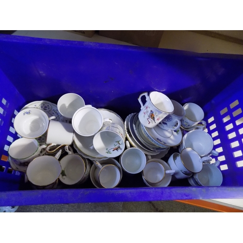 244 - Box of Collectable Cups and Saucers