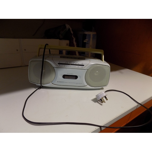 254 - Vintage Roberts Cassette Player