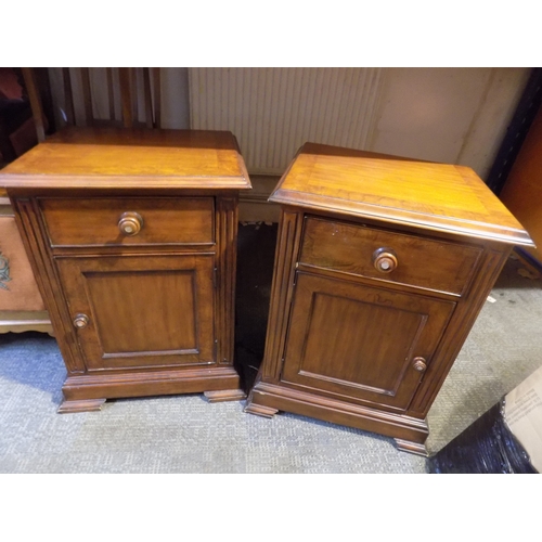 263 - 2 Bedside Units