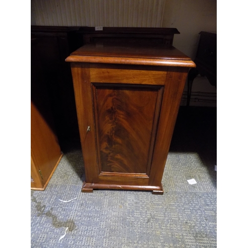 266 - Lockable Cupboard with Key