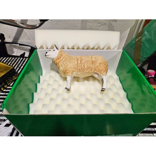 634 - Boxed Beswick Sheep