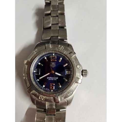 637 - Tag Heuer Navy Dial Quartz Professional Watch