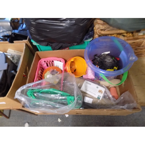 4 - Box of Gardening Items