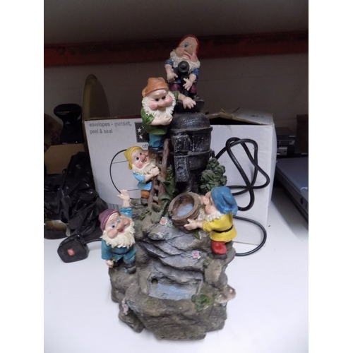 385 - Dwarfs Fountain