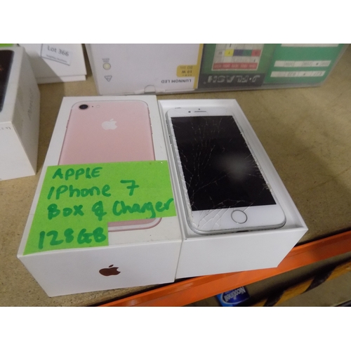 370 - iPhone 7 128gb with Charger