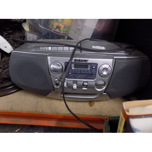 114 - Sony Radio/CD/Cassette Player CFV31L