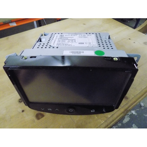 100 - Multi Media Car Stereo Radio