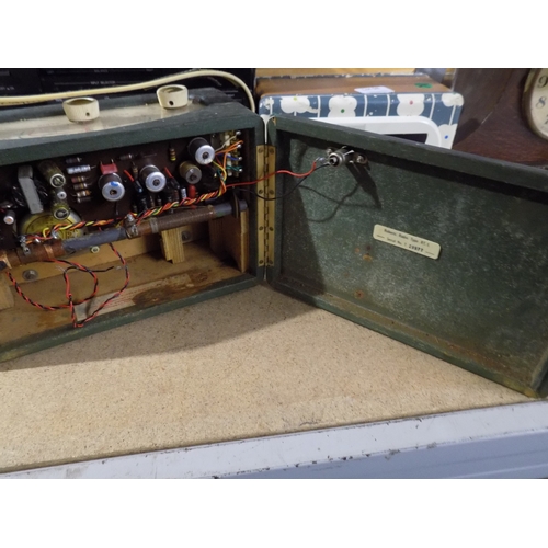 106 - Vintage Roberts Radio
