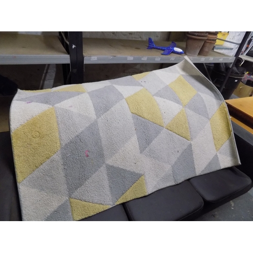 65 - Small Rug 60