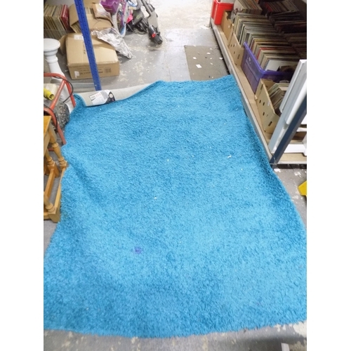 83 - Rug 160cm x 220cm