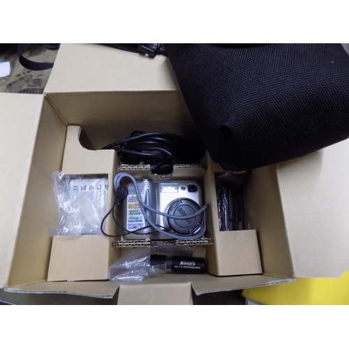 Nixon Camera