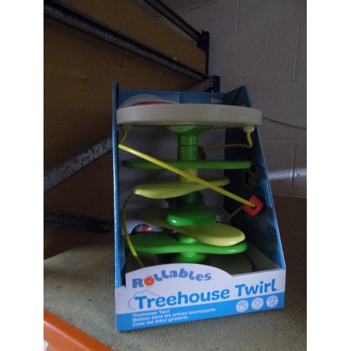 95 - Melissa and Doug Treehouse Twirl