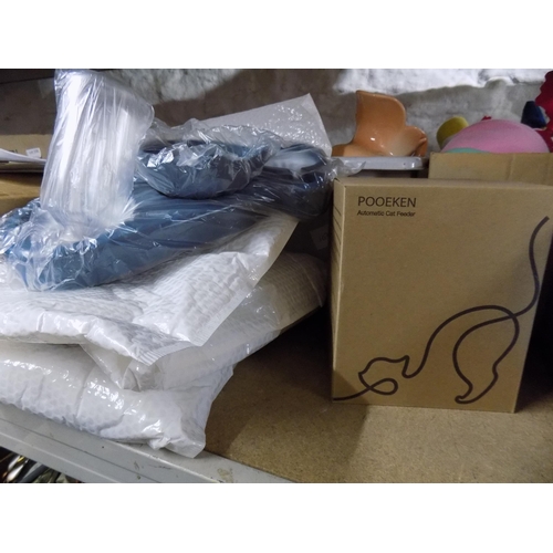 111 - 3 New Pet Bowls and Boxed Auto Cat Feeder