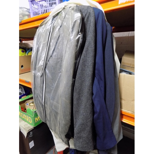 98 - 3 Suits and 2 Jackets. Various Sizes Hardly Warn