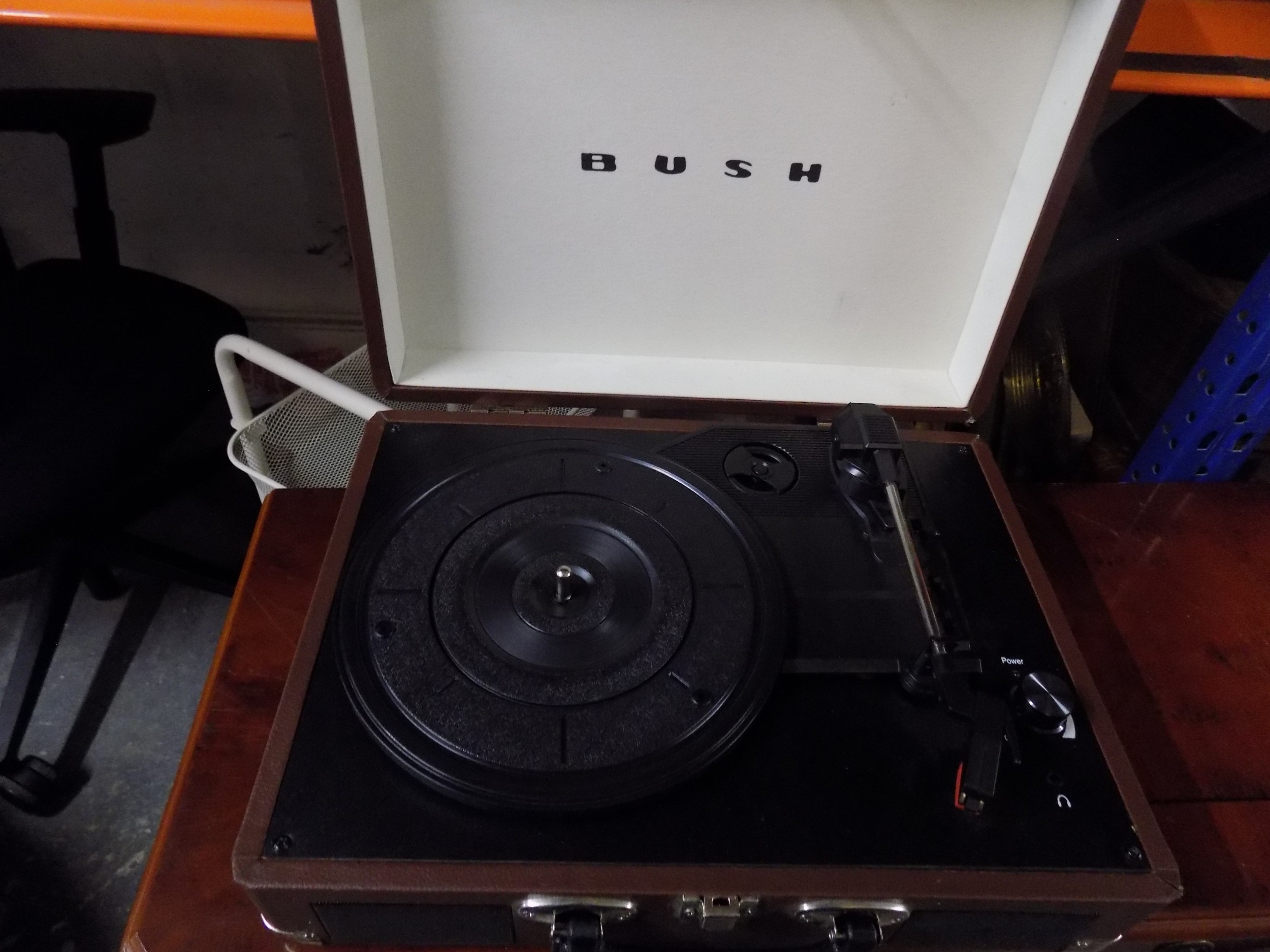 Bush Turntable