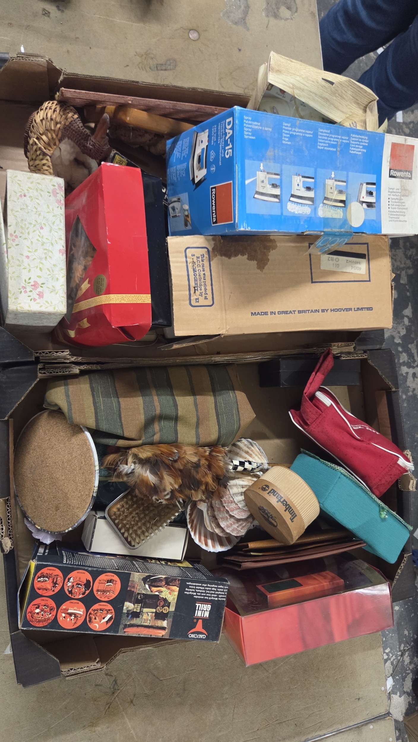 A Collection of Miscellaneous Household Goods and Boxed Items