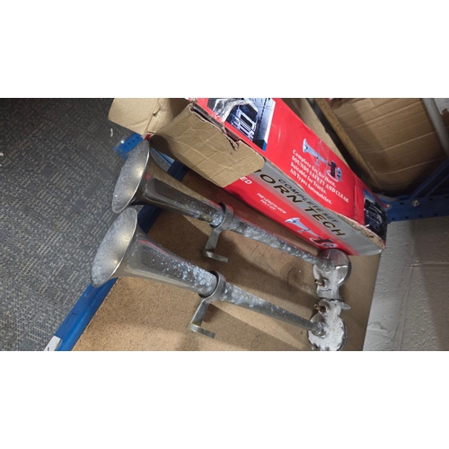 65 - Selection of Horn Tech 12V Dual Air Horns