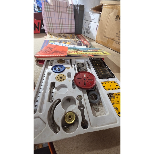 274 - Meccano Highway Vehicles Set and Building Bricks