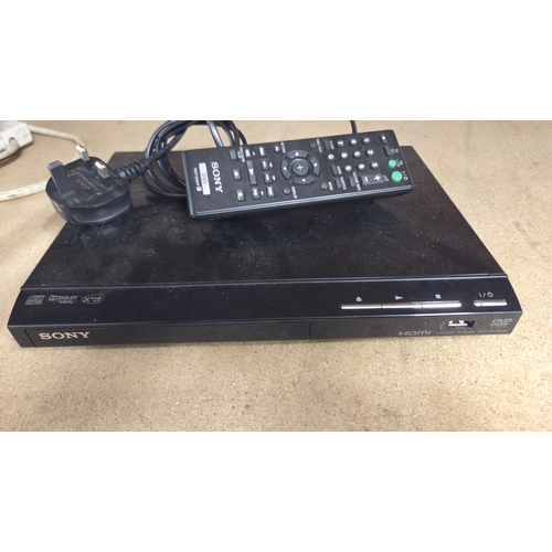 280 - Sony DVP-SR760H CD/DVD Player with Remote Control