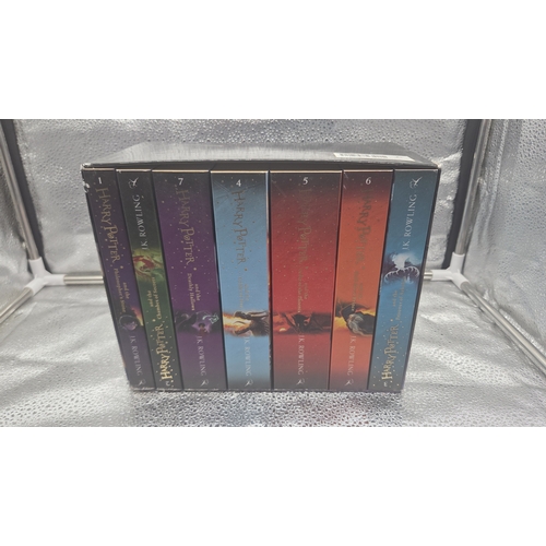 281 - Rowling, J.K. Harry Potter Series. Bloomsbury. A Set of Volumes (DJ)