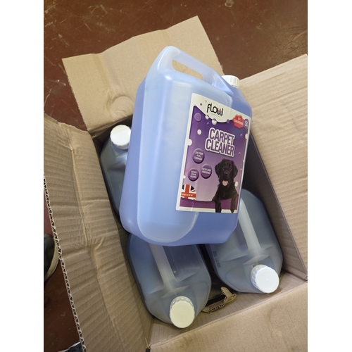 300 - 4 Bottles of 5L Flow Pet Magic Carpet Cleaner 5L Concentrate