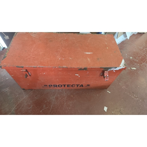 377 - A Protecta Industrial Steel Site Storage Chest