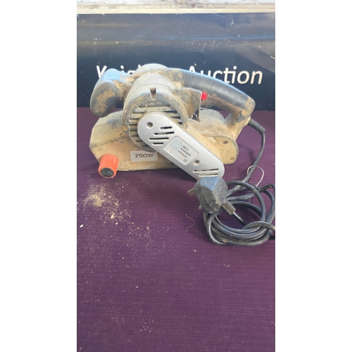 84 - Performance Power 750W Belt Sander Model FMTC750BS