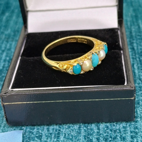 1 - 18ct Yellow Gold Georgian Ring
- Perl, Turquoise, Diamond Gallery
- 5.5g circa 1820