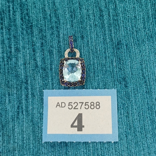 4 - 10ct White Gold Sapphire (possibly Aqua)  and Diamond 
- 3.4g