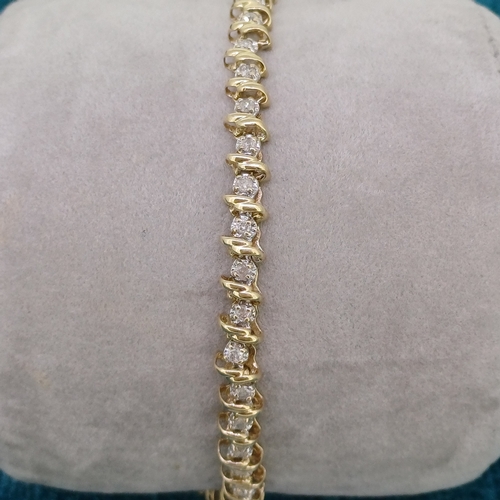 9 - Diamond Line Tennis Bracelet
- 9ct Yellow Gold
- 7.6g
- 2ct diamonds