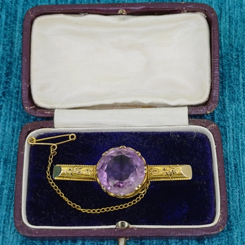 15 - Victorian 15ct Gold Amethyst Brooch
- 7.7 g