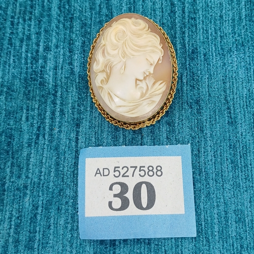 30 - 1960's Vintage Cameo Brooch
- 9ct Gold
- 11.1g