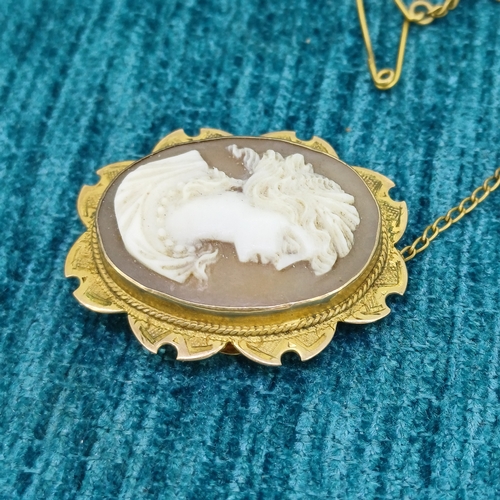 38 - Victorian Cameo Brooch
- 9ct Gold
- 4.3 g