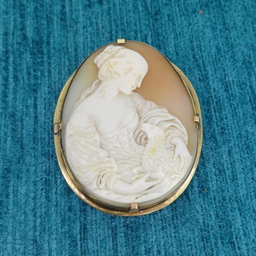 93 - Edwardian Very Large Cameo Brooch
17.9g