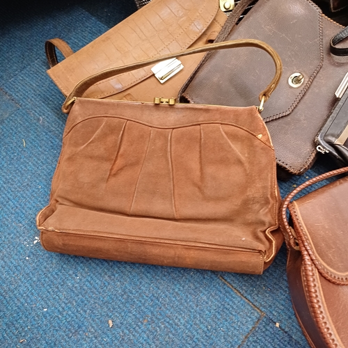 24 - Collection of Vintage Leather Hand Bags.  There is 17 in total of various sizes - clutch / hand/ sho... 