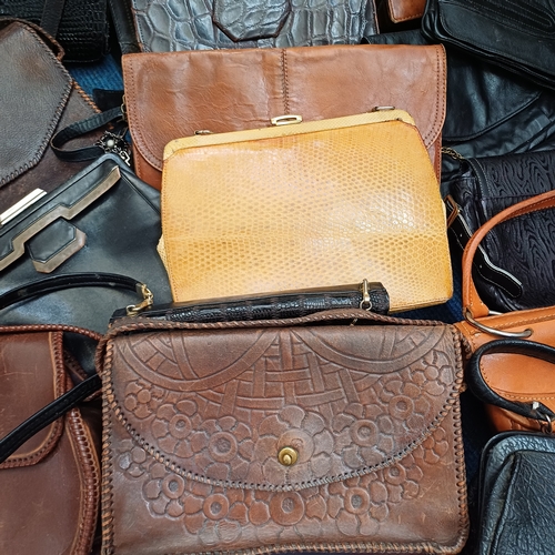 24 - Collection of Vintage Leather Hand Bags.  There is 17 in total of various sizes - clutch / hand/ sho... 