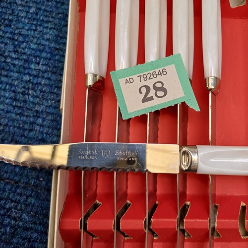 28 - Sheffield Knife Set (Boxed)