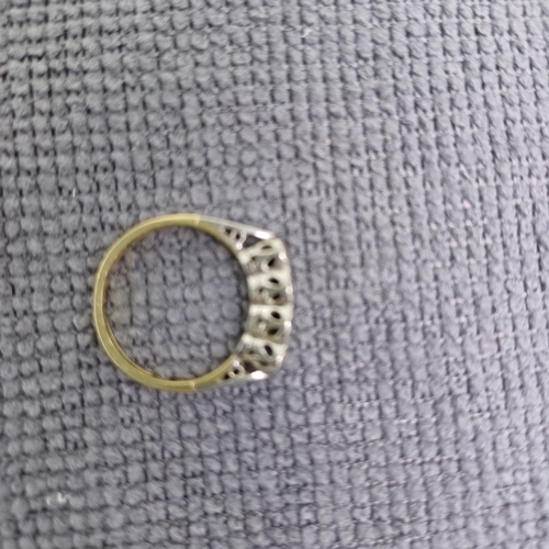 40 - Diamond Ring 1960's
- 18ct
- 2.4g
Size: J