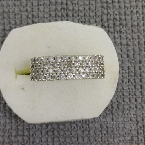 49 - Diamond ring
- 3.9 g
Size: O 1/2