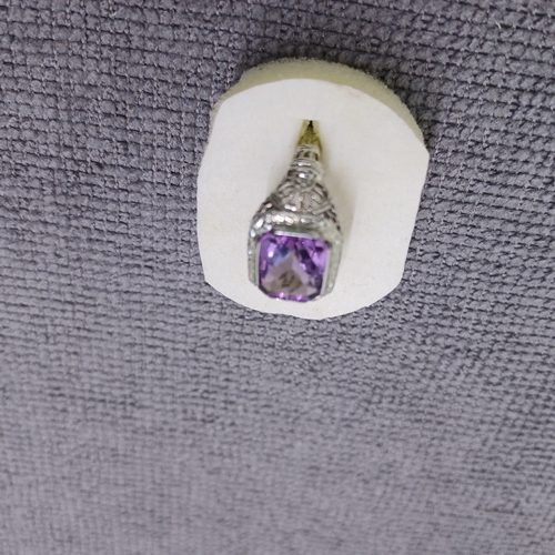 57 - Amethyst set in White gold /shank
- 18ct
- 4 g
Size: O