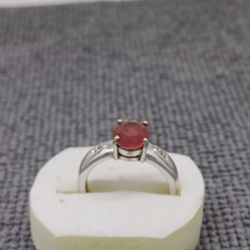 59 - Ruby and Diamond Ring
-18ct Gold
- 4.7g
Size: N