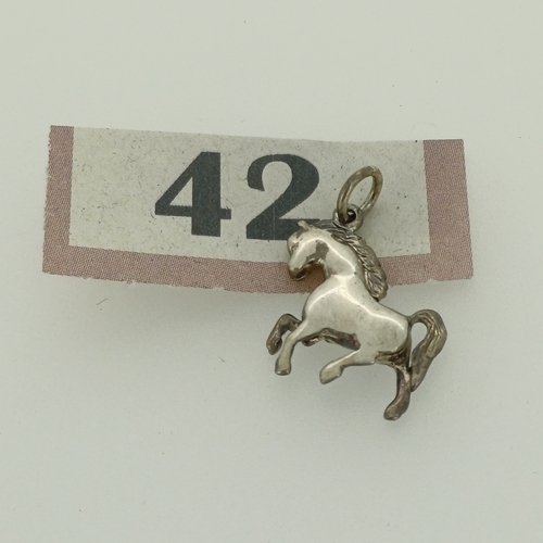 42 - Silver Horse Pendant