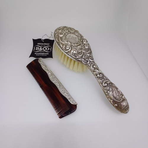 122 - This is a Modern Boxed Comb and Brush Set in Silver