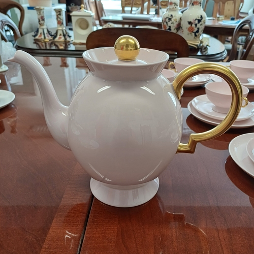 131 - This is a very pretty and fine Bone China Johann Haviland Bavaria Tea Set in a Light Pink with Gold ... 