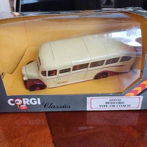 171 - A Corgi Bedford Coach