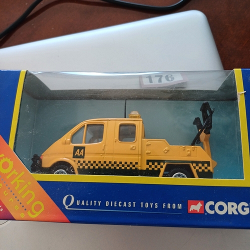 176 - Corgi Boxed AA Ford Transit Wrecker:
- Operating Winch
- Operating Spectabce Lift